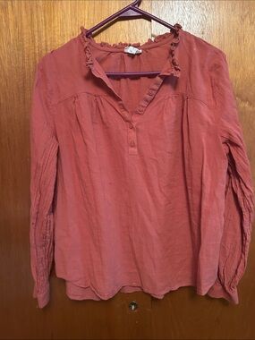 a.n.a Ruffle Henley Blouse in Rust Color